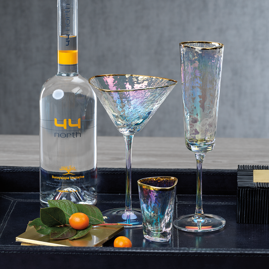 Luster Triangular Stemware with Gold Rim - Image 3